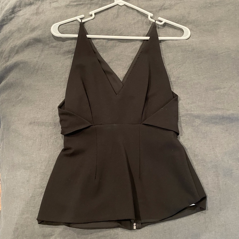 NWT fun back! ponti ava wrap tank top